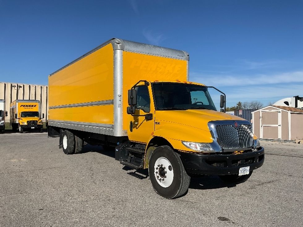 Medium Duty Box Truck-Light and Medium Duty Trucks-International-2021-MV607-Moberly-MO-209,036\n\t\tmiles-$ 41,000 - Image 1