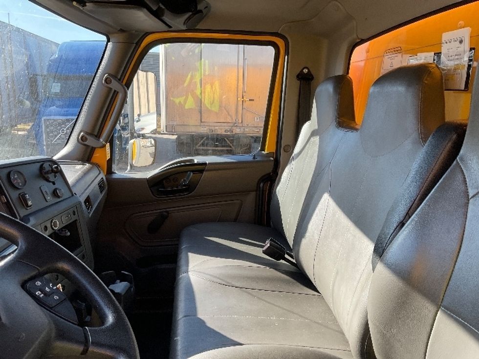 Medium Duty Box Truck-Light and Medium Duty Trucks-International-2021-MV607-Moberly-MO-209,036\n\t\tmiles-$ 41,000 - Image 19