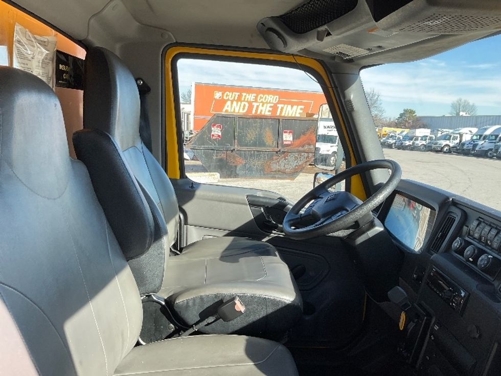 Medium Duty Box Truck-Light and Medium Duty Trucks-International-2021-MV607-Moberly-MO-209,036\n\t\tmiles-$ 41,000 - Image 22