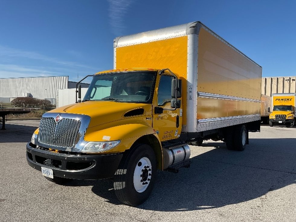 Medium Duty Box Truck-Light and Medium Duty Trucks-International-2021-MV607-Moberly-MO-209,036\n\t\tmiles-$ 41,000 - Image 3