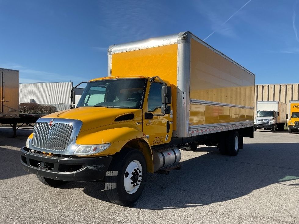 Medium Duty Box Truck-Light and Medium Duty Trucks-International-2021-MV607-Moberly-MO-221,841\n\t\tmiles-$ 39,000 - Image 3