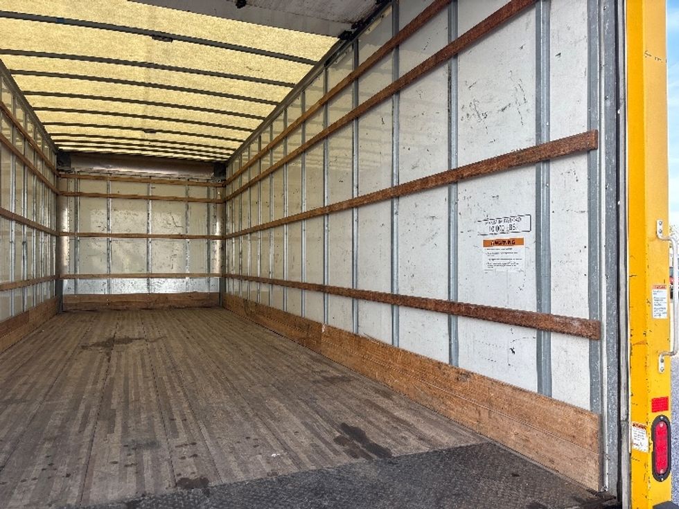 Medium Duty Box Truck-Light and Medium Duty Trucks-International-2021-MV607-Moberly-MO-234,910\n\t\tmiles-$ 37,250 - Image 12