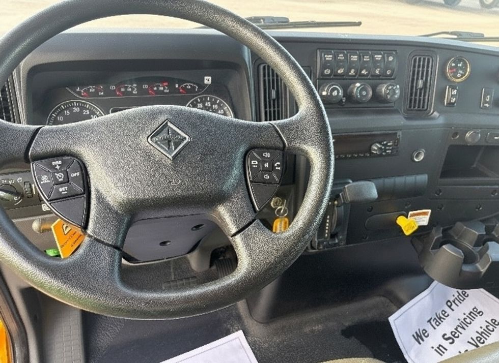 Medium Duty Box Truck-Light and Medium Duty Trucks-International-2021-MV607-Moberly-MO-234,910\n\t\tmiles-$ 37,250 - Image 17