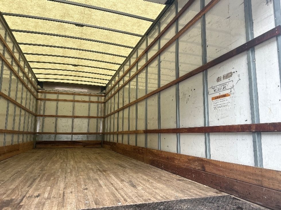 Medium Duty Box Truck-Light and Medium Duty Trucks-International-2021-MV607-Moberly-MO-242,183\n\t\tmiles-$ 34,750 - Image 11