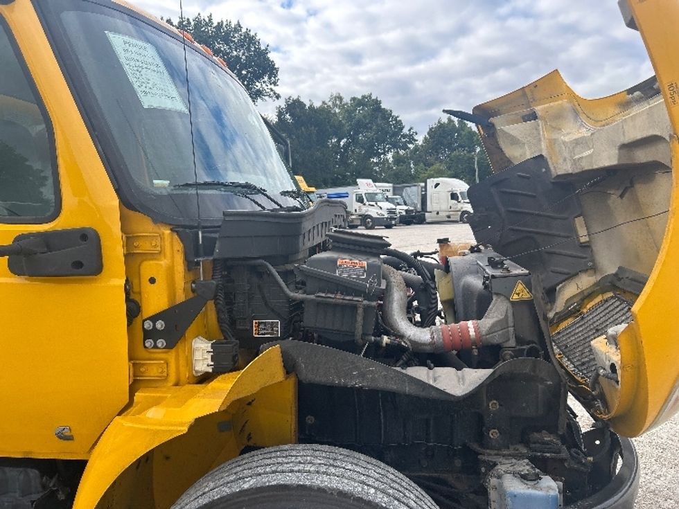 Medium Duty Box Truck-Light and Medium Duty Trucks-International-2021-MV607-Moberly-MO-242,183\n\t\tmiles-$ 34,750 - Image 22