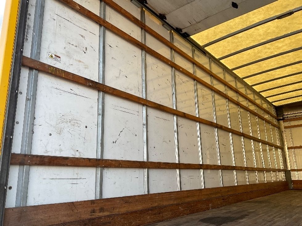 Medium Duty Box Truck-Light and Medium Duty Trucks-International-2021-MV607-Moberly-MO-250,138\n\t\tmiles-$ 33,000 - Image 11