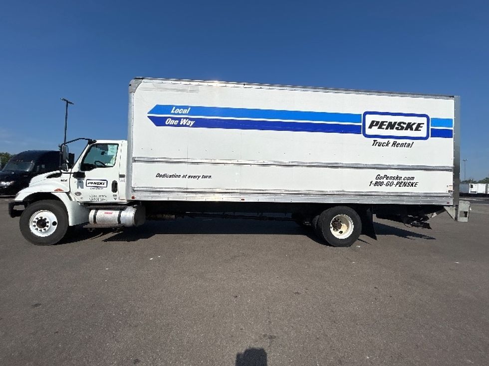 Medium Duty Box Truck-Light and Medium Duty Trucks-International-2021-MV607-Monroe-OH-193,768\n\t\tmiles-$ 53,250 - Image 4