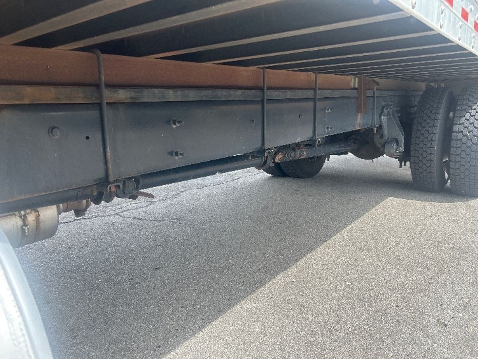 Medium Duty Box Truck-Light and Medium Duty Trucks-International-2021-MV607-Monroe-OH-204,861\n\t\tmiles-$ 35,500 - Image 5