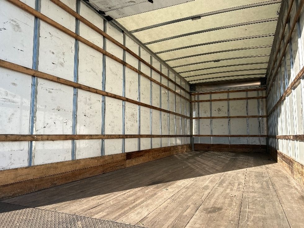 Medium Duty Box Truck-Light and Medium Duty Trucks-International-2021-MV607-Montebello-CA-231,419\n\t\tmiles-$ 37,250 - Image 10