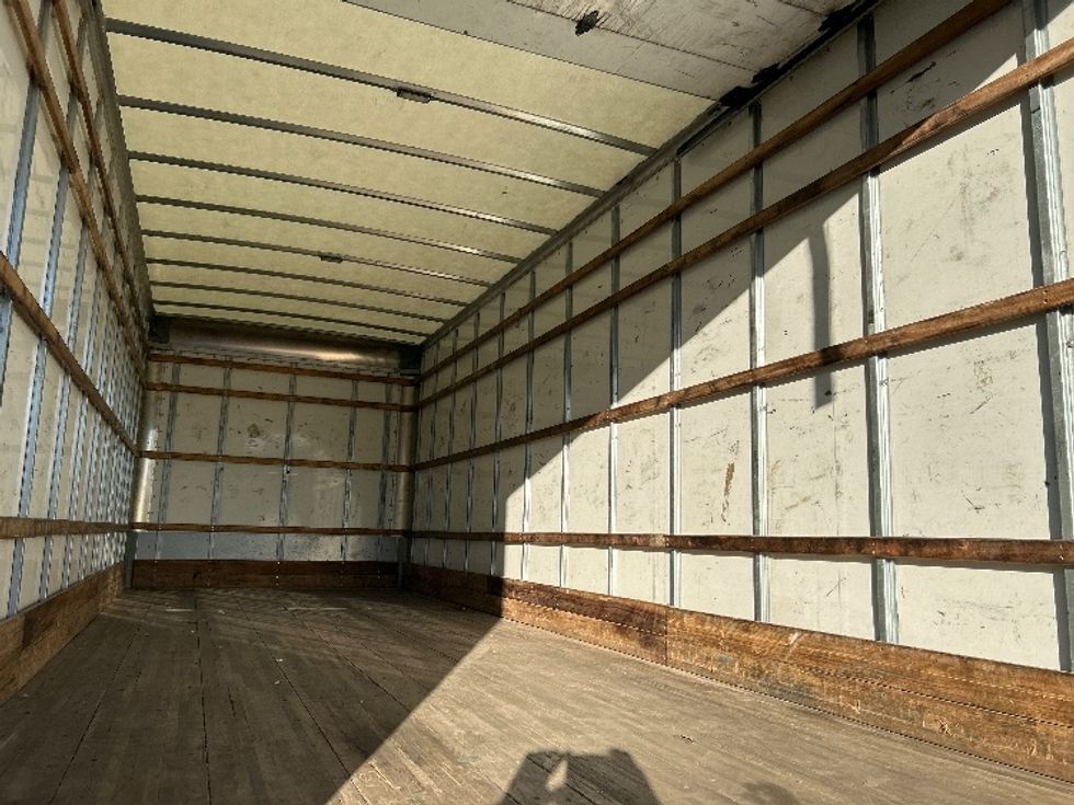 Medium Duty Box Truck-Light and Medium Duty Trucks-International-2021-MV607-Montebello-CA-231,419\n\t\tmiles-$ 37,250 - Image 11
