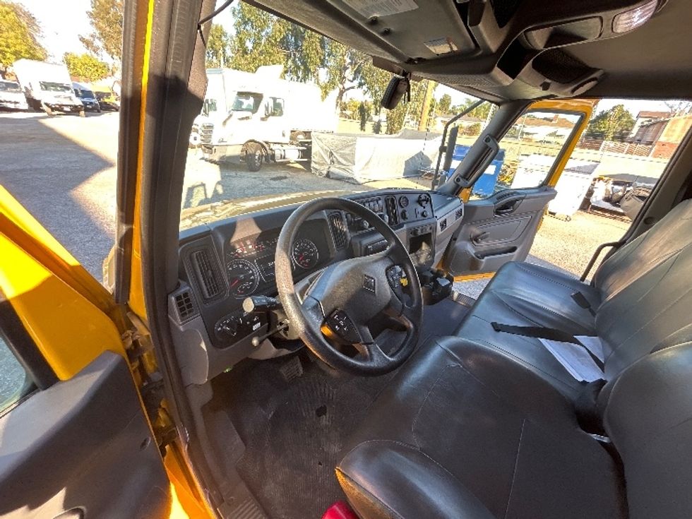 Medium Duty Box Truck-Light and Medium Duty Trucks-International-2021-MV607-Montebello-CA-231,419\n\t\tmiles-$ 37,250 - Image 17