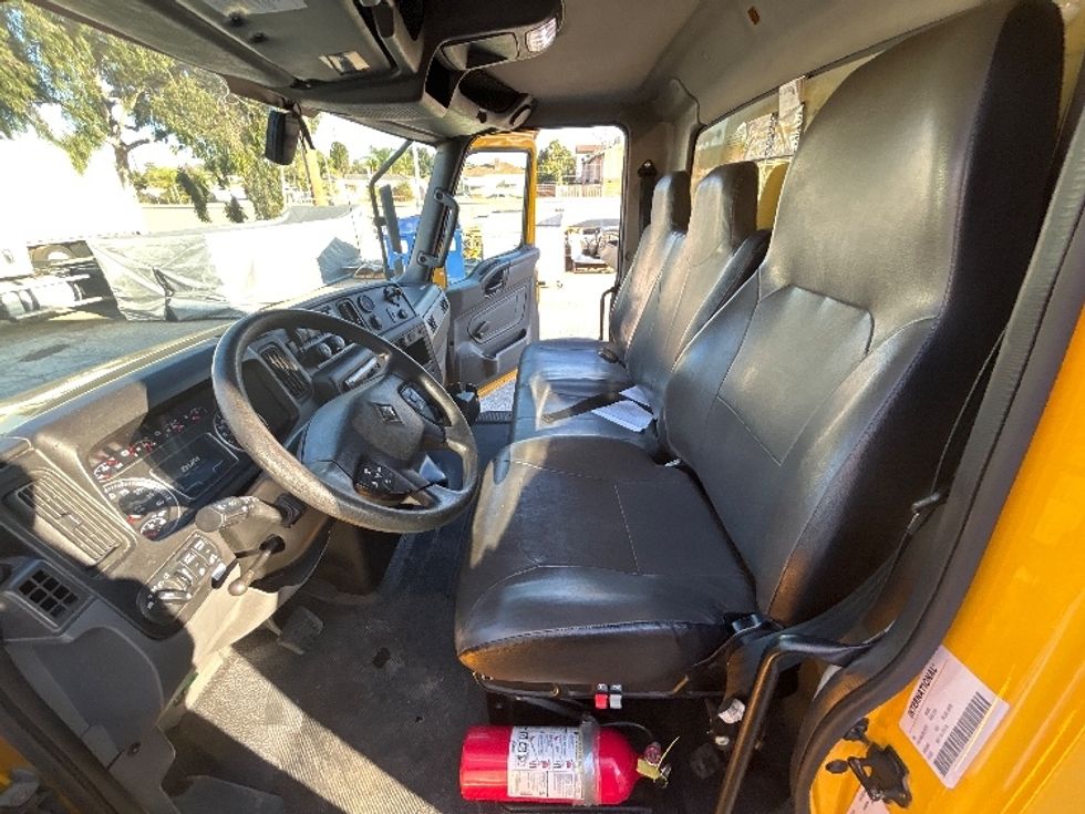 Medium Duty Box Truck-Light and Medium Duty Trucks-International-2021-MV607-Montebello-CA-231,419\n\t\tmiles-$ 37,250 - Image 18