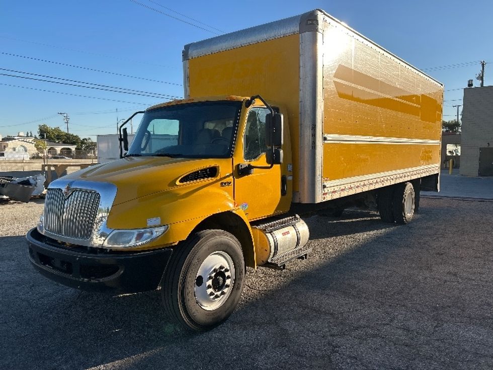 Medium Duty Box Truck-Light and Medium Duty Trucks-International-2021-MV607-Montebello-CA-231,419\n\t\tmiles-$ 37,250 - Image 3