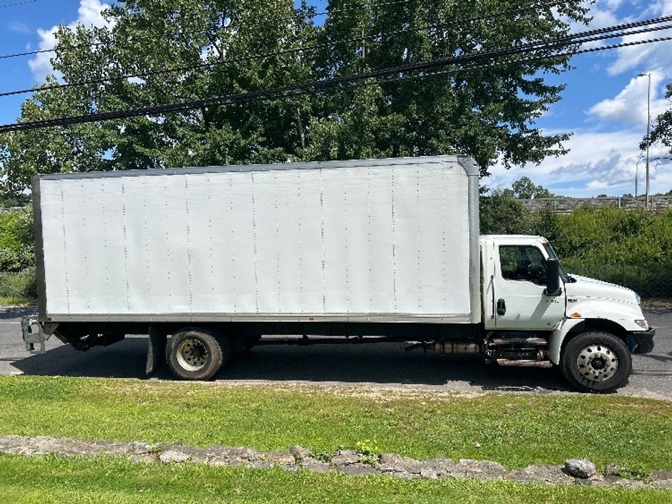 Medium Duty Box Truck-Light and Medium Duty Trucks-International-2021-MV607-Montgomery-NY-183,482\n\t\tmiles-$ 57,500 - Image 15