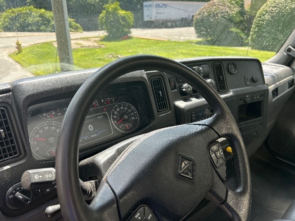 Medium Duty Box Truck-Light and Medium Duty Trucks-International-2021-MV607-Montgomery-NY-183,482\n\t\tmiles-$ 57,500 - Image 17