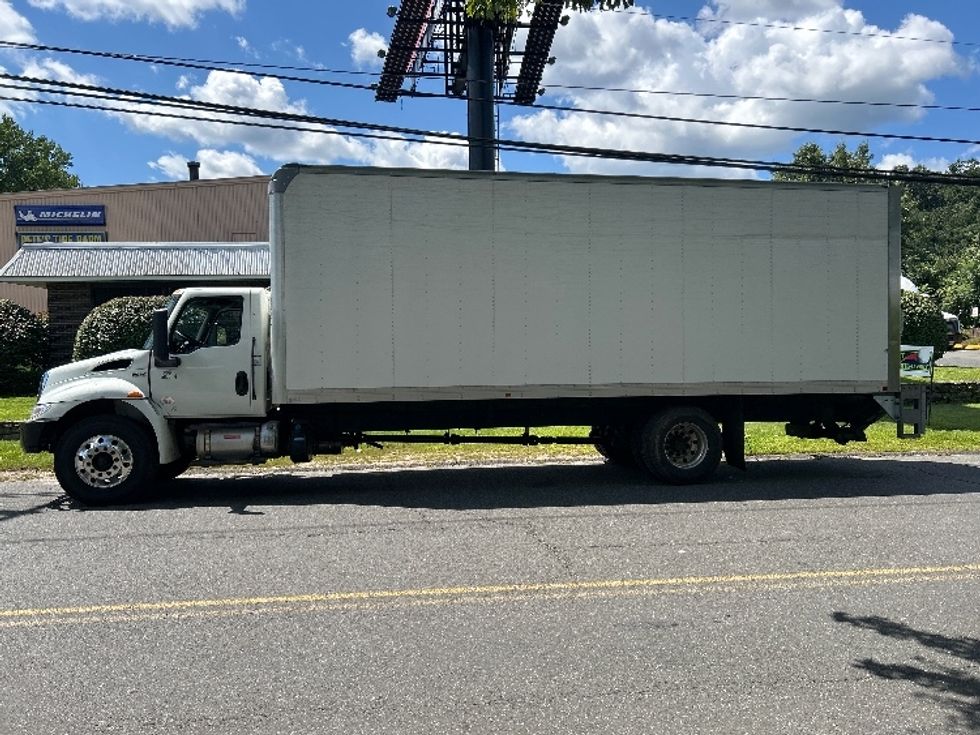Medium Duty Box Truck-Light and Medium Duty Trucks-International-2021-MV607-Montgomery-NY-183,482\n\t\tmiles-$ 57,500 - Image 4