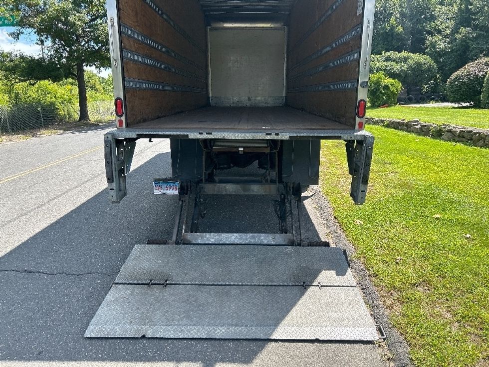 Medium Duty Box Truck-Light and Medium Duty Trucks-International-2021-MV607-Montgomery-NY-183,482\n\t\tmiles-$ 57,500 - Image 9