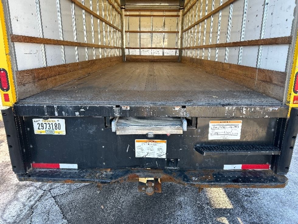 Medium Duty Box Truck-Light and Medium Duty Trucks-International-2021-MV607-Montgomery-NY-186,376\n\t\tmiles-$ 39,250 - Image 10