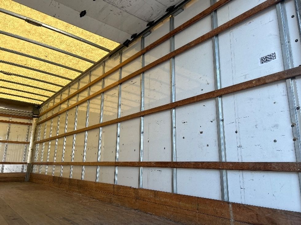 Medium Duty Box Truck-Light and Medium Duty Trucks-International-2021-MV607-Montgomery-NY-186,376\n\t\tmiles-$ 39,250 - Image 12