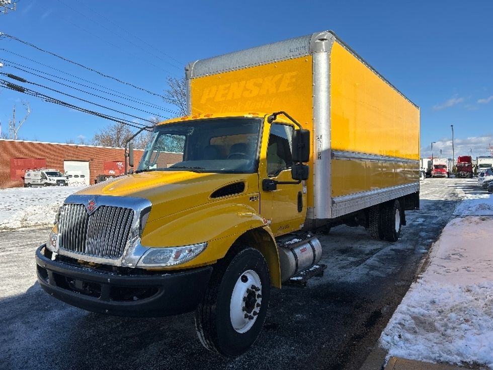 Medium Duty Box Truck-Light and Medium Duty Trucks-International-2021-MV607-Montgomery-NY-186,376\n\t\tmiles-$ 39,250 - Image 3