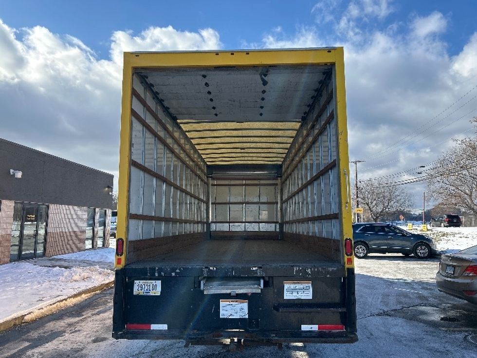 Medium Duty Box Truck-Light and Medium Duty Trucks-International-2021-MV607-Montgomery-NY-186,376\n\t\tmiles-$ 39,250 - Image 9