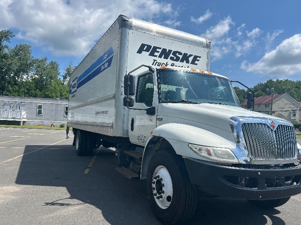 Medium Duty Box Truck-Light and Medium Duty Trucks-International-2021-MV607-Montgomery-NY-212,533\n\t\tmiles-$ 42,750 - Image 1