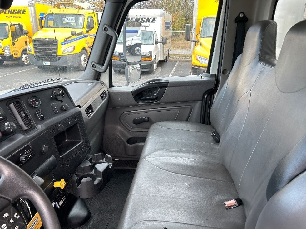 Medium Duty Box Truck-Light and Medium Duty Trucks-International-2021-MV607-Montgomery-NY-266,463\n\t\tmiles-$ 34,750 - Image 20