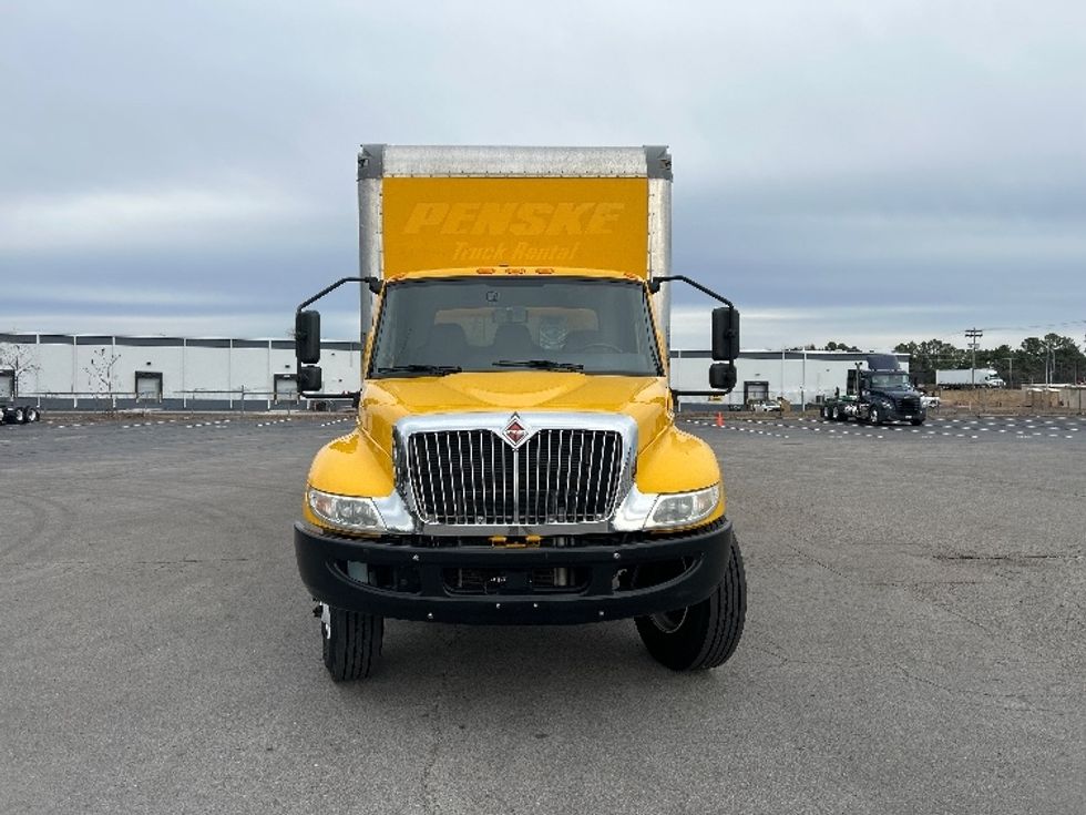 Medium Duty Box Truck-Light and Medium Duty Trucks-International-2021-MV607-Murfreesboro-TN-203,597\n\t\tmiles-$ 44,500 - Image 2