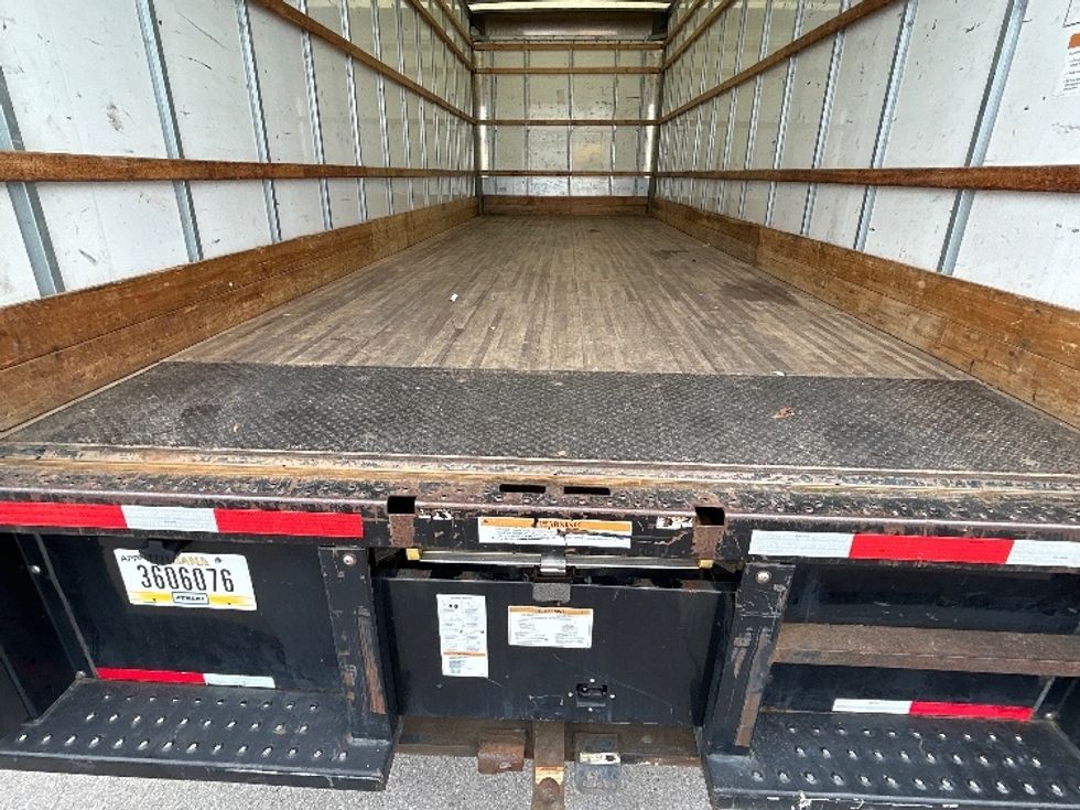 Medium Duty Box Truck-Light and Medium Duty Trucks-International-2021-MV607-Murfreesboro-TN-203,597\n\t\tmiles-$ 44,500 - Image 10