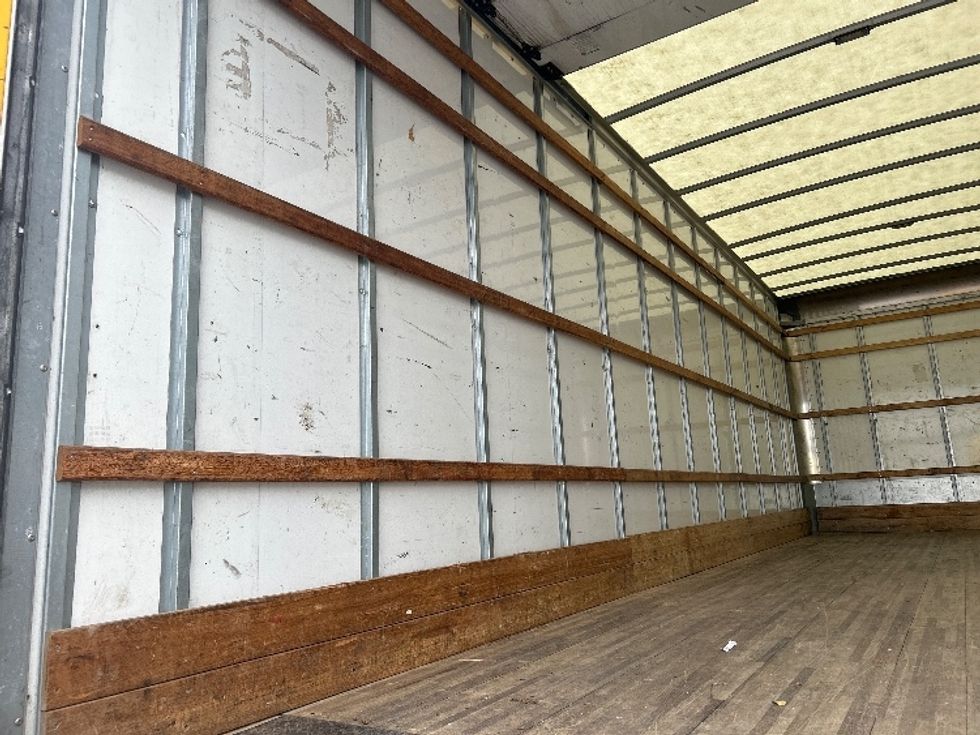 Medium Duty Box Truck-Light and Medium Duty Trucks-International-2021-MV607-Murfreesboro-TN-203,597\n\t\tmiles-$ 44,500 - Image 11