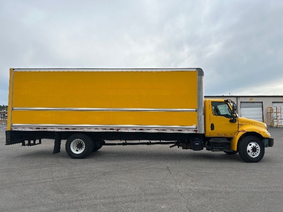 Medium Duty Box Truck-Light and Medium Duty Trucks-International-2021-MV607-Murfreesboro-TN-203,597\n\t\tmiles-$ 44,500 - Image 15