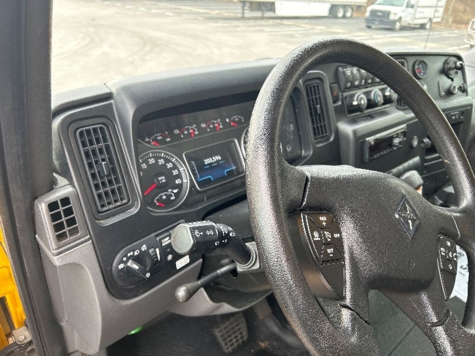 Medium Duty Box Truck-Light and Medium Duty Trucks-International-2021-MV607-Murfreesboro-TN-203,597\n\t\tmiles-$ 44,500 - Image 17