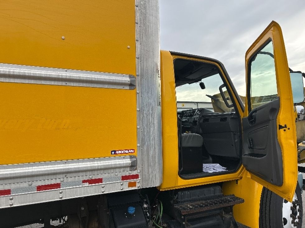 Medium Duty Box Truck-Light and Medium Duty Trucks-International-2021-MV607-Murfreesboro-TN-203,597\n\t\tmiles-$ 44,500 - Image 20