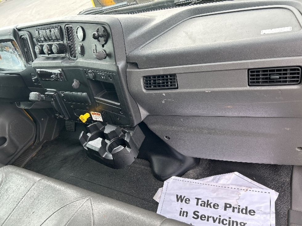 Medium Duty Box Truck-Light and Medium Duty Trucks-International-2021-MV607-Murfreesboro-TN-203,597\n\t\tmiles-$ 44,500 - Image 21