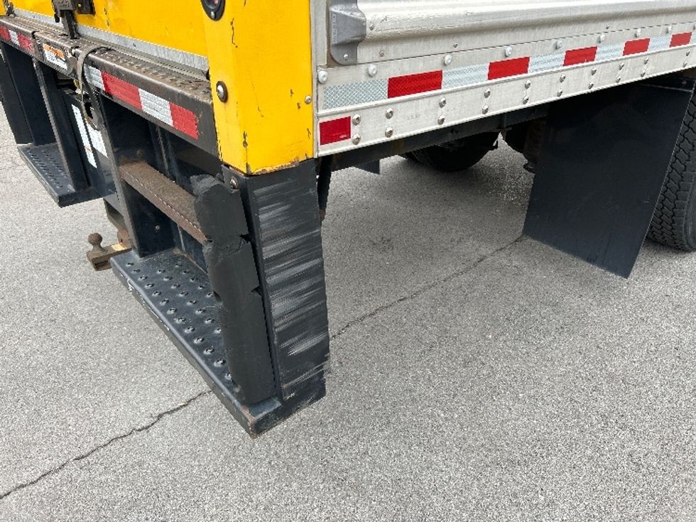 Medium Duty Box Truck-Light and Medium Duty Trucks-International-2021-MV607-Murfreesboro-TN-203,597\n\t\tmiles-$ 44,500 - Image 26