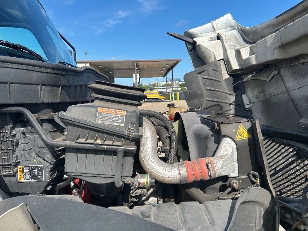 Medium Duty Box Truck-Light and Medium Duty Trucks-International-2021-MV607-Murfreesboro-TN-64,475\n\t\tmiles-$ 78,500 - Image 23