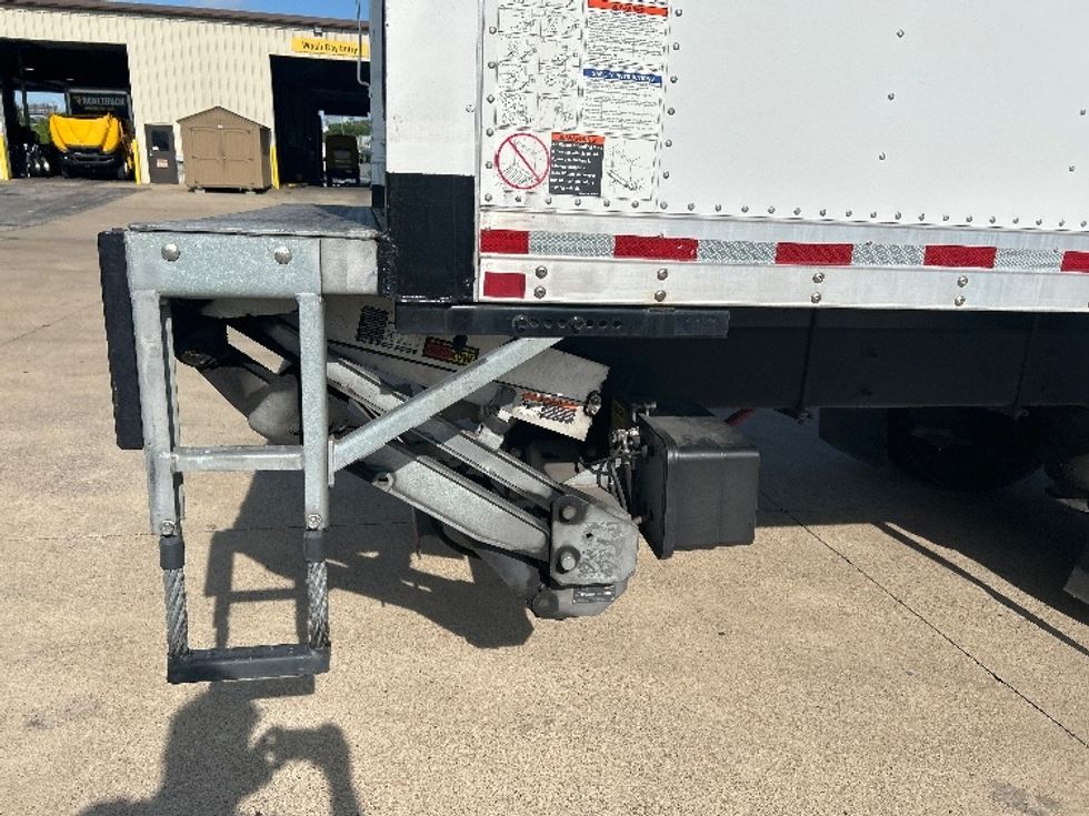 Medium Duty Box Truck-Light and Medium Duty Trucks-International-2021-MV607-Murfreesboro-TN-64,475\n\t\tmiles-$ 78,500 - Image 31