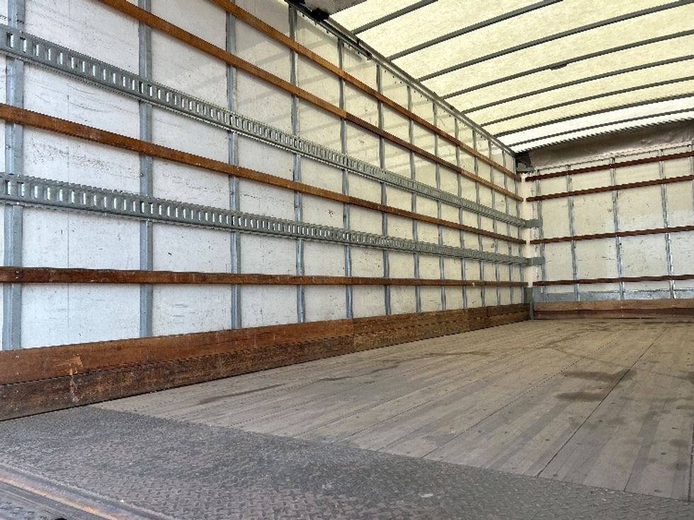 Medium Duty Box Truck-Light and Medium Duty Trucks-International-2021-MV607-Muskegon-MI-175,930\n\t\tmiles-$ 54,000 - Image 11