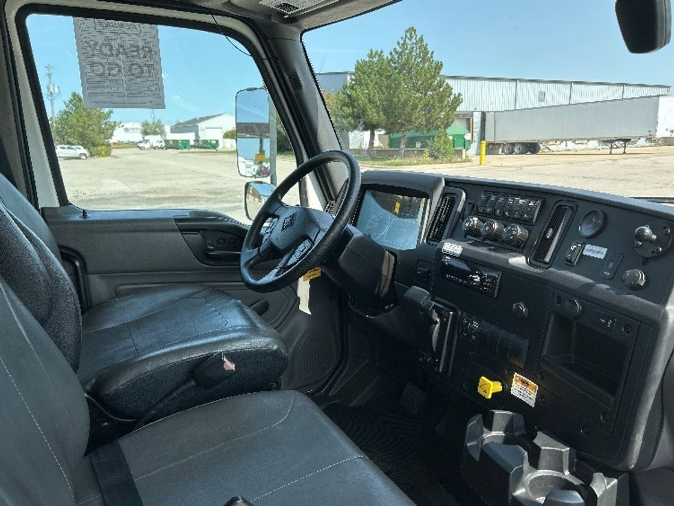 Medium Duty Box Truck-Light and Medium Duty Trucks-International-2021-MV607-Muskegon-MI-175,930\n\t\tmiles-$ 54,000 - Image 22