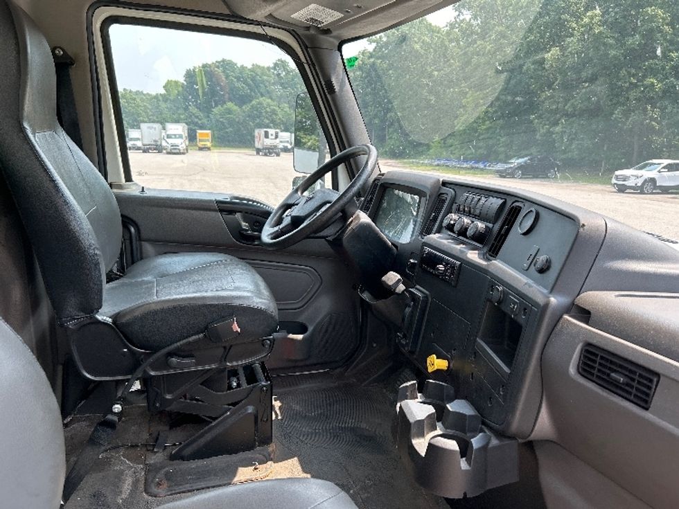 Medium Duty Box Truck-Light and Medium Duty Trucks-International-2021-MV607-Muskegon-MI-69,309\n\t\tmiles-$ 62,000 - Image 22