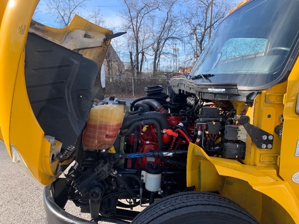 Medium Duty Box Truck-Light and Medium Duty Trucks-International-2021-MV607-Nashville (Mount Juliet)-TN-176,439\n\t\tmiles-$ 48,750 - Image 24