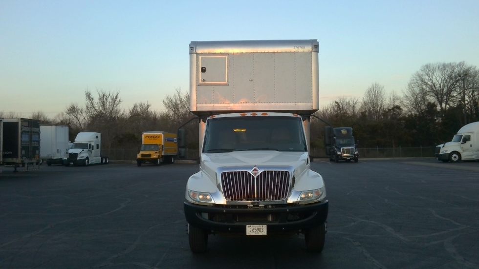 Medium Duty Box Truck-Light and Medium Duty Trucks-International-2021-MV607-Nashville (Mount Juliet)-TN-197,407\n\t\tmiles-$ 68,000 - Image 2