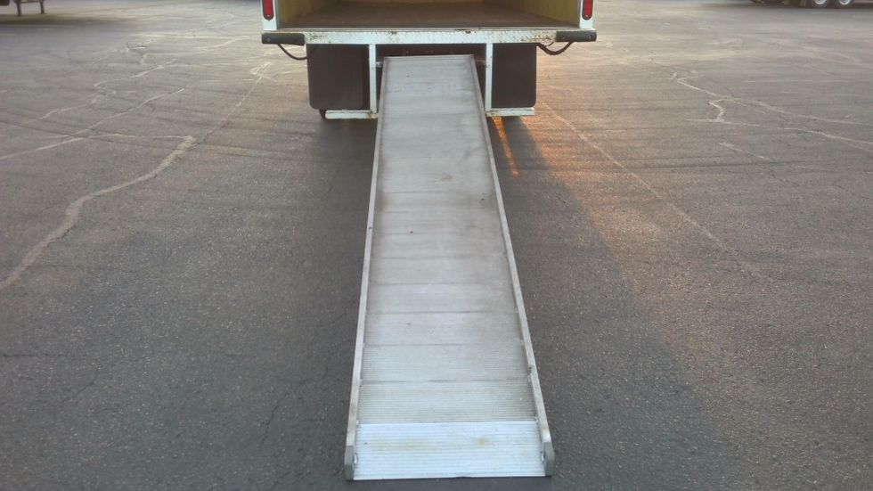 Medium Duty Box Truck-Light and Medium Duty Trucks-International-2021-MV607-Nashville (Mount Juliet)-TN-197,407\n\t\tmiles-$ 68,000 - Image 9