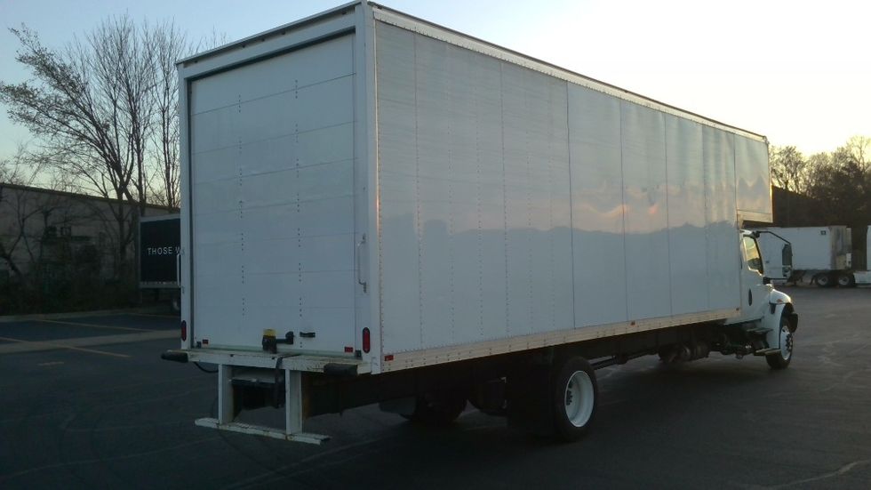 Medium Duty Box Truck-Light and Medium Duty Trucks-International-2021-MV607-Nashville (Mount Juliet)-TN-197,407\n\t\tmiles-$ 68,000 - Image 13