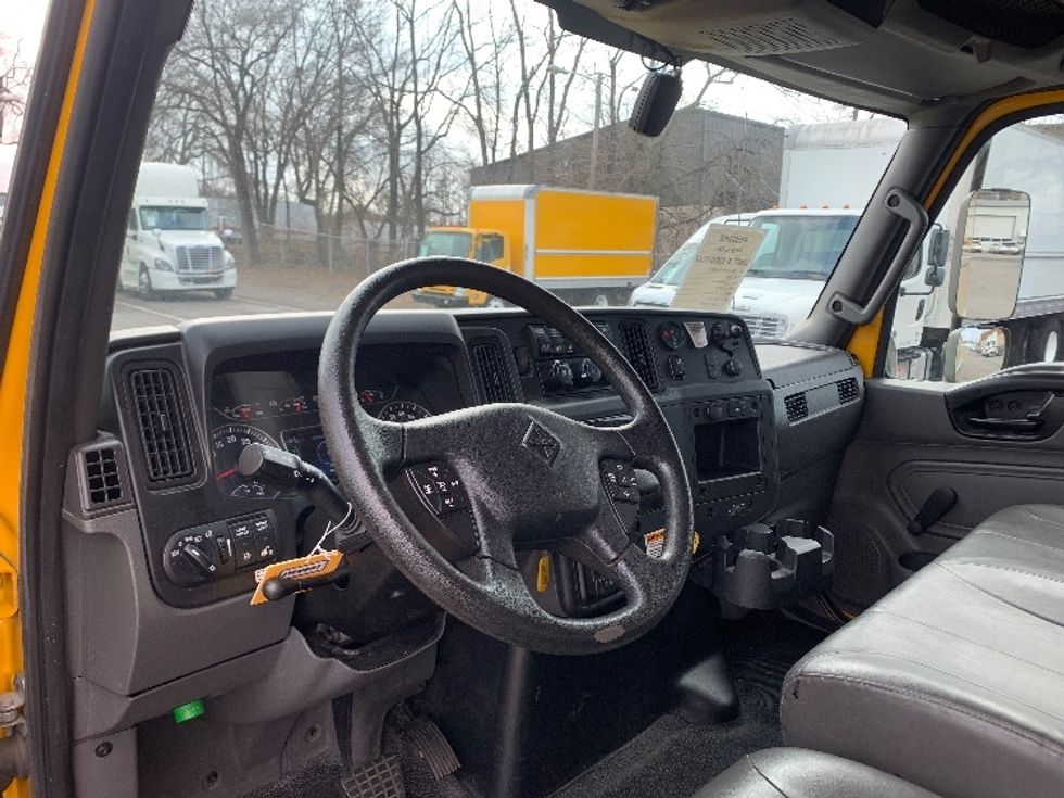 Medium Duty Box Truck-Light and Medium Duty Trucks-International-2021-MV607-Nashville (Mount Juliet)-TN-199,374\n\t\tmiles-$ 45,250 - Image 17