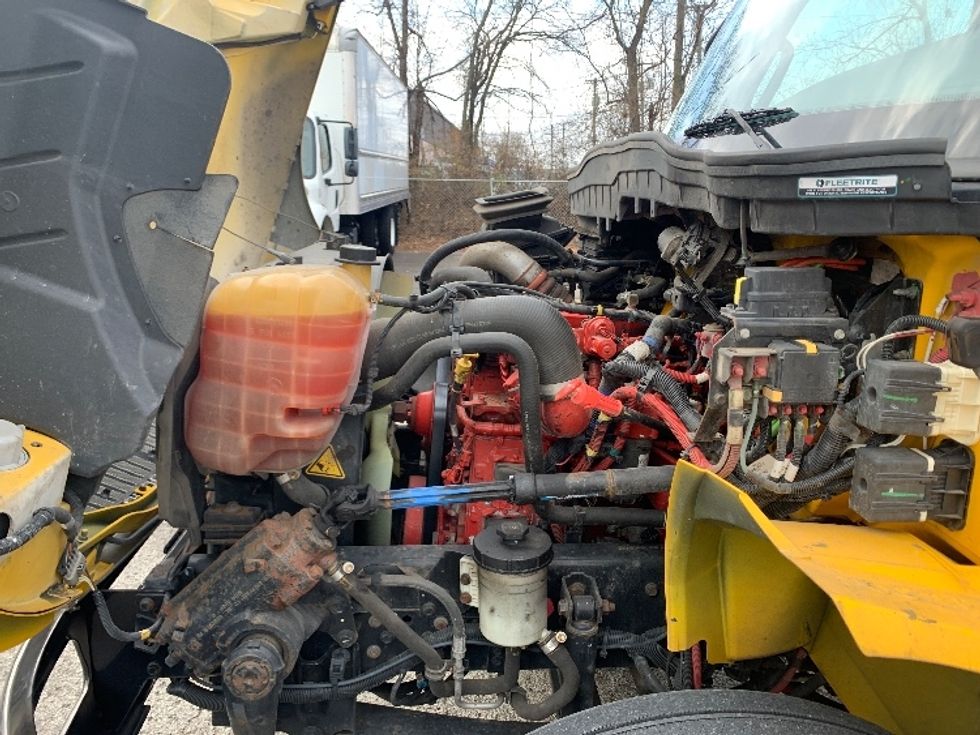 Medium Duty Box Truck-Light and Medium Duty Trucks-International-2021-MV607-Nashville (Mount Juliet)-TN-199,374\n\t\tmiles-$ 45,250 - Image 24