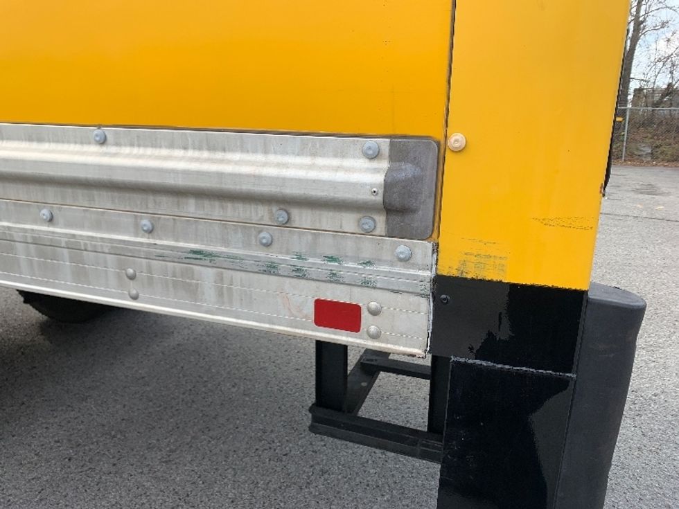 Medium Duty Box Truck-Light and Medium Duty Trucks-International-2021-MV607-Nashville (Mount Juliet)-TN-199,374\n\t\tmiles-$ 45,250 - Image 26