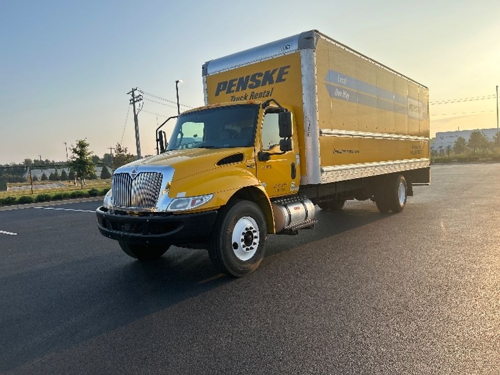 Medium Duty Box Truck-Light and Medium Duty Trucks-International-2021-MV607-Nashville (Mount Juliet)-TN-201,454\n\t\tmiles-$ 41,500 - Image 3