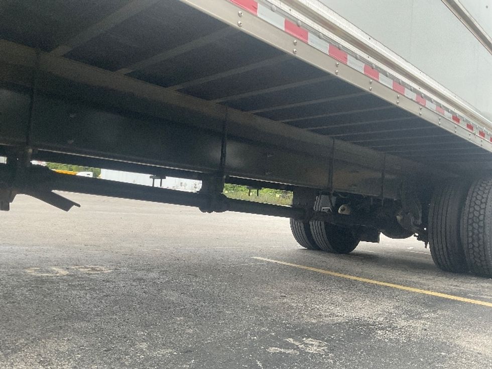 Medium Duty Box Truck-Light and Medium Duty Trucks-International-2021-MV607-Nashville (Mount Juliet)-TN-202,115\n\t\tmiles-$ 53,250 - Image 5