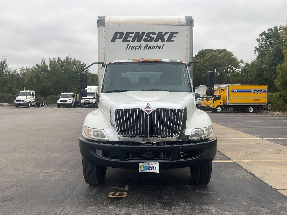 Medium Duty Box Truck-Light and Medium Duty Trucks-International-2021-MV607-Nashville (Mount Juliet)-TN-202,115\n\t\tmiles-$ 53,250 - Image 2